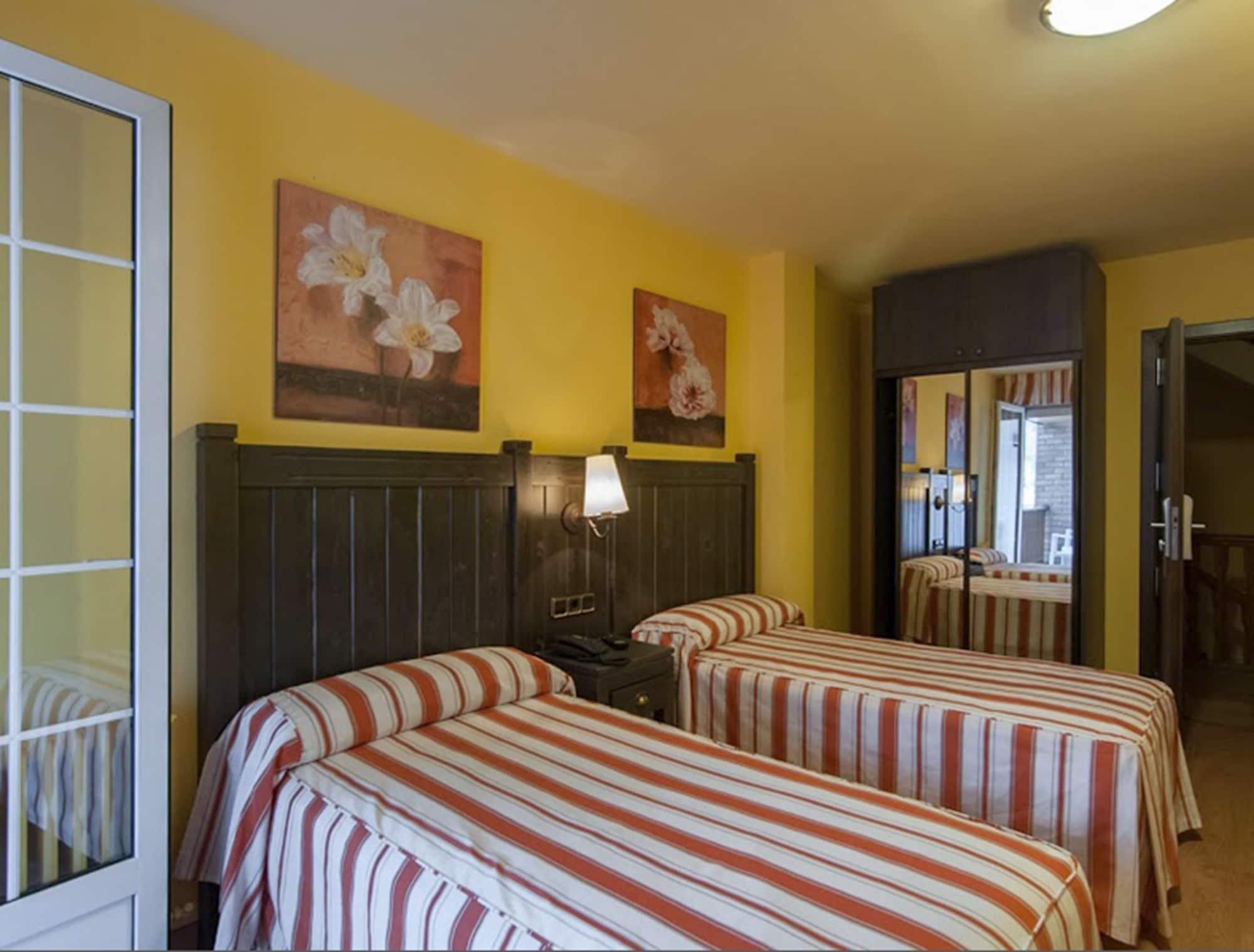 Hotel Viella Esterno foto