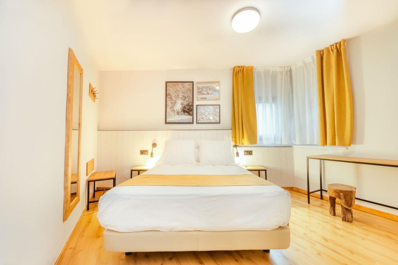 Hotel Viella Esterno foto