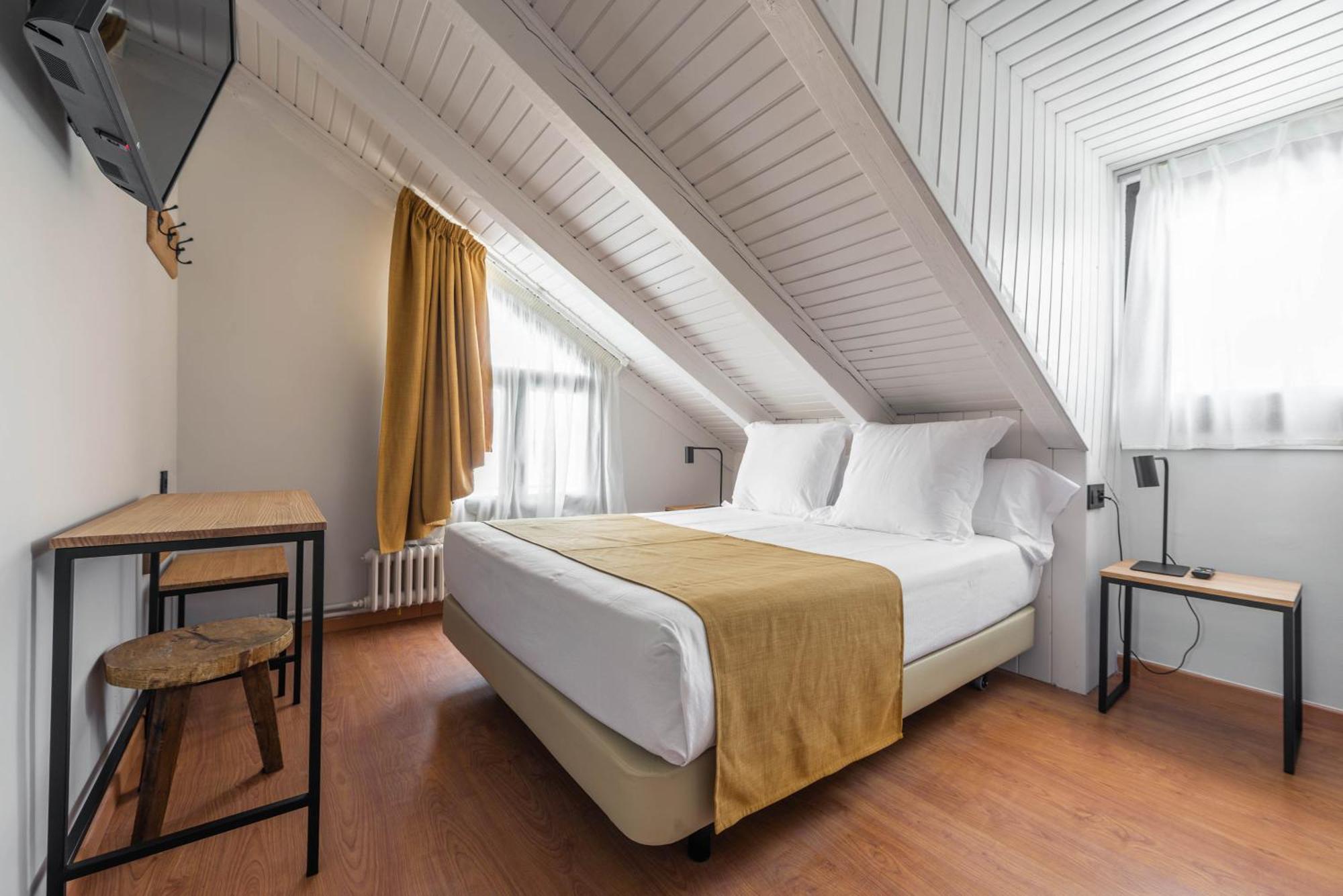 Hotel Viella Esterno foto
